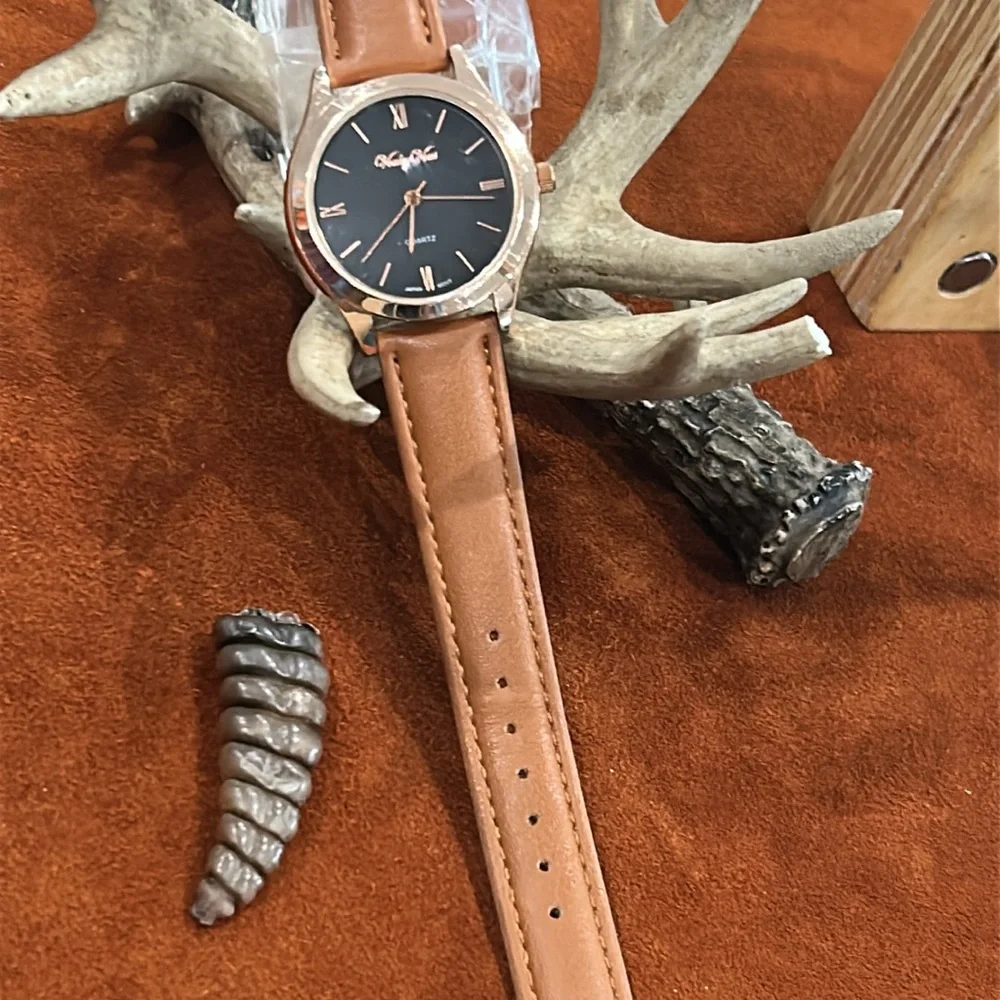 Vanity Fair Brown Leather Strap‎ Watch with pretty Dial 8848